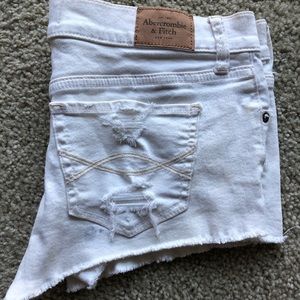 Abercrombie & Fitch Jean shorts